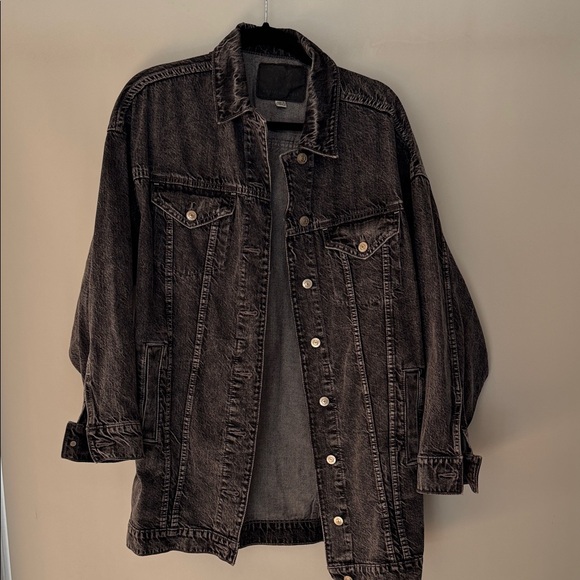 American Eagle Outfitters Jackets & Blazers - American Eagle Outfitters Faded Black Denim Jacket